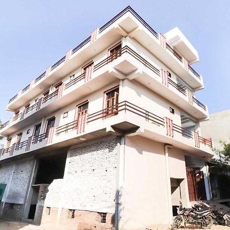 Hotel O The Velvet Chinhat Tiraha ภายนอก รูปภาพ