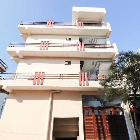 Hotel O The Velvet Chinhat Tiraha ภายนอก รูปภาพ