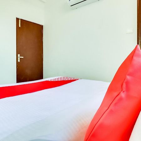 Hotel O The Velvet Chinhat Tiraha ภายนอก รูปภาพ