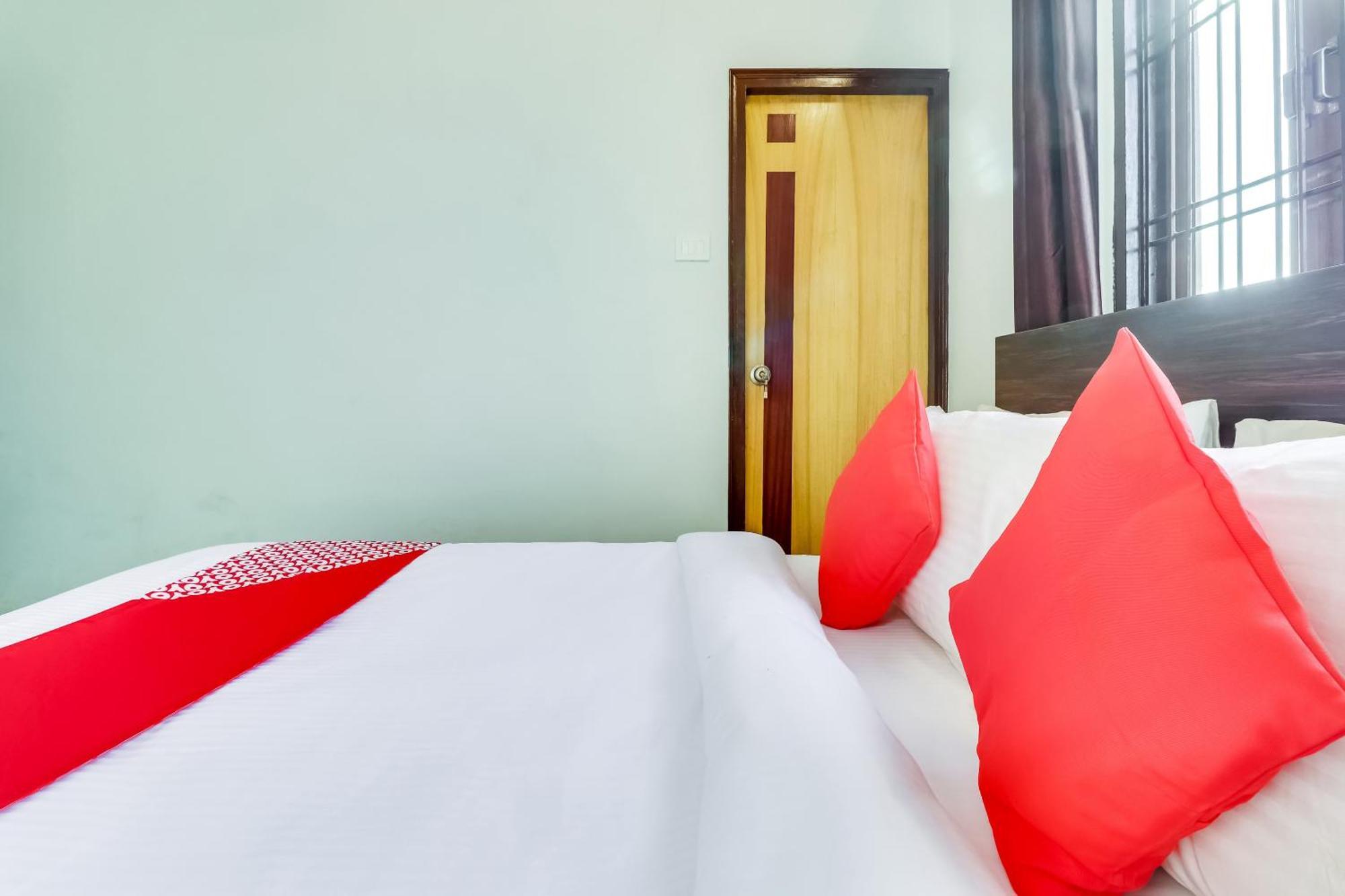 Hotel O The Velvet Chinhat Tiraha ภายนอก รูปภาพ